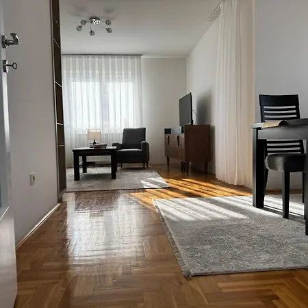דירה Odmori Se, Centar